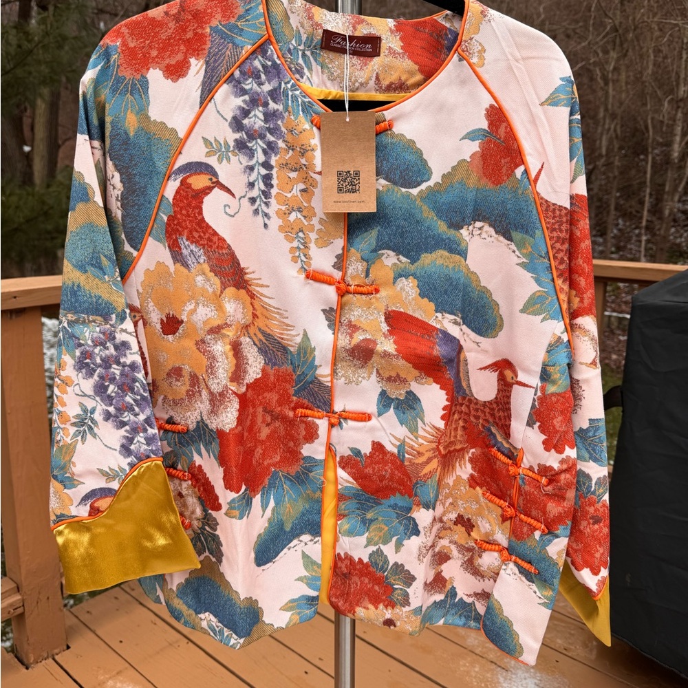 Fashion Classic Collection Tapestry Layering Kimono Asian Inspired NWT Size M/L - Picture 2 of 15